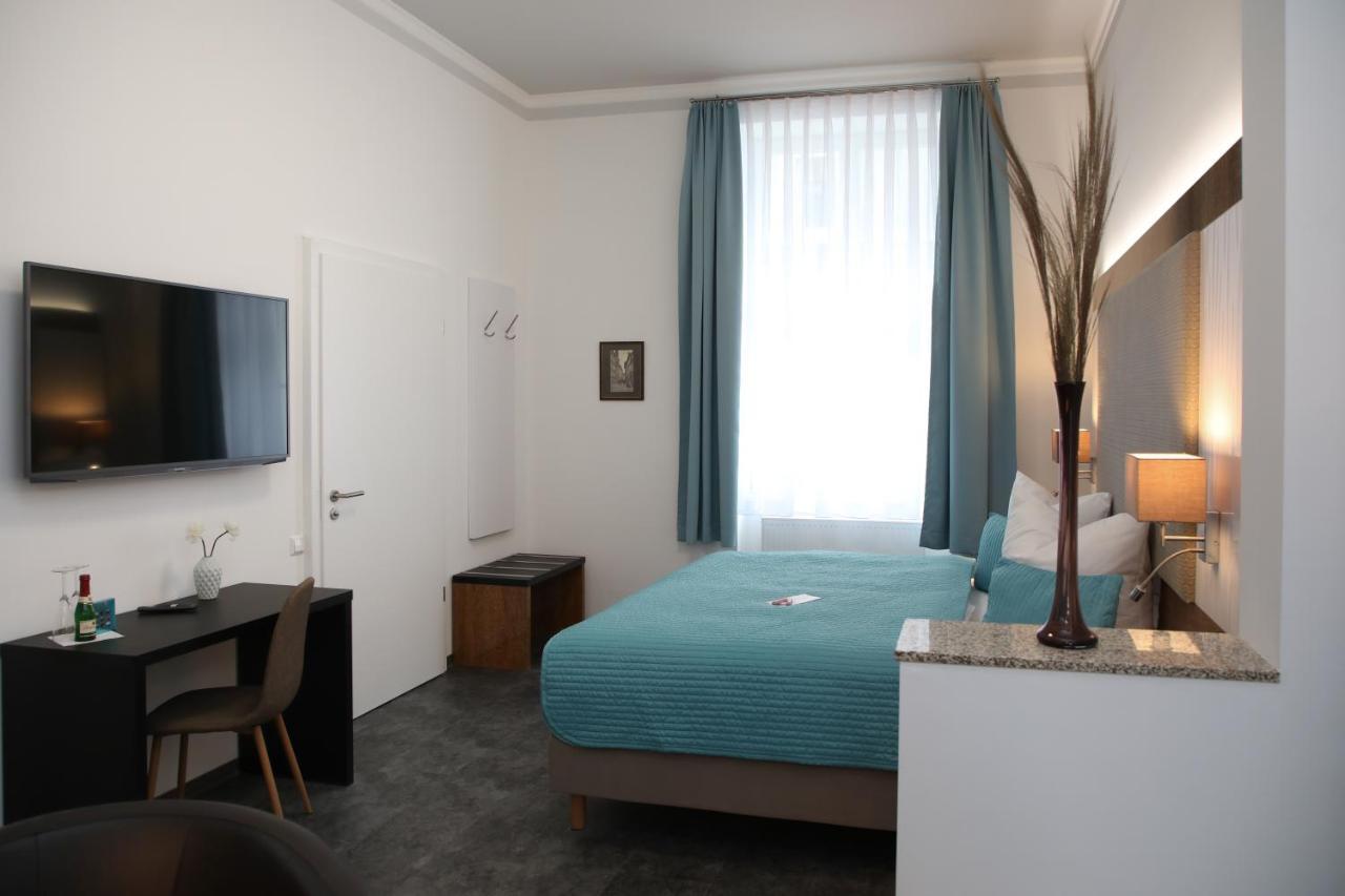 Hotel Zur Kulturweberei ฟินสเตอร์วาลเดอ ภายนอก รูปภาพ