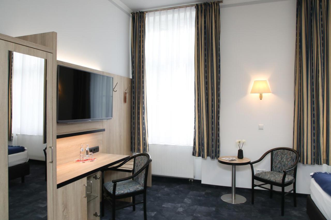 Hotel Zur Kulturweberei ฟินสเตอร์วาลเดอ ภายนอก รูปภาพ